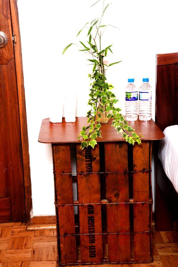 The West Gate Bungalow Bed and Breakfast Nuwara Eliya Buitenkant foto